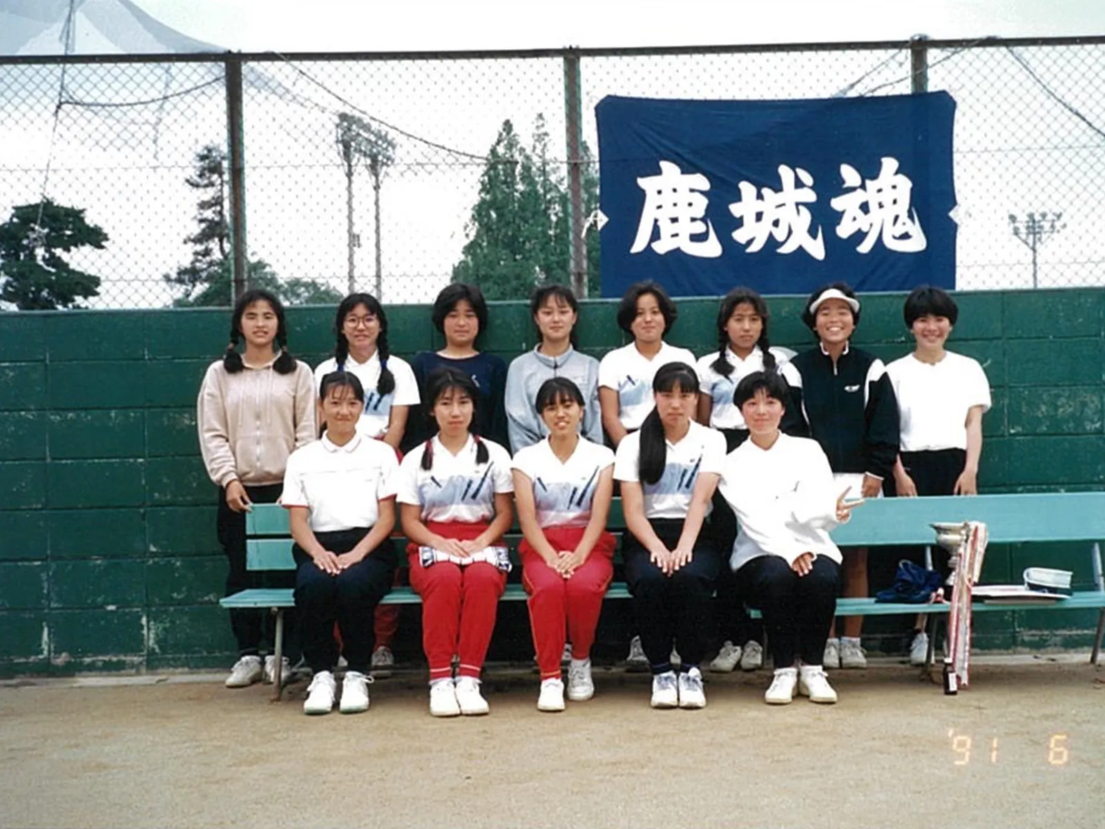 学生時代の吉田ゆかりの集合写真